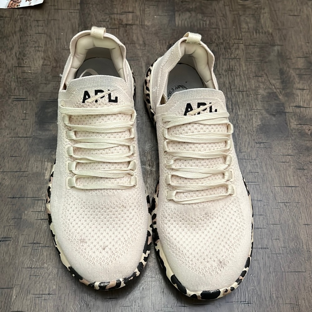 Apl
